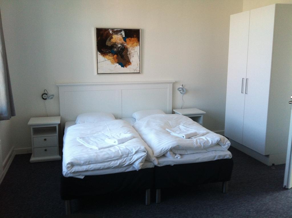 Hotel Posthuzed Rønne Стая снимка