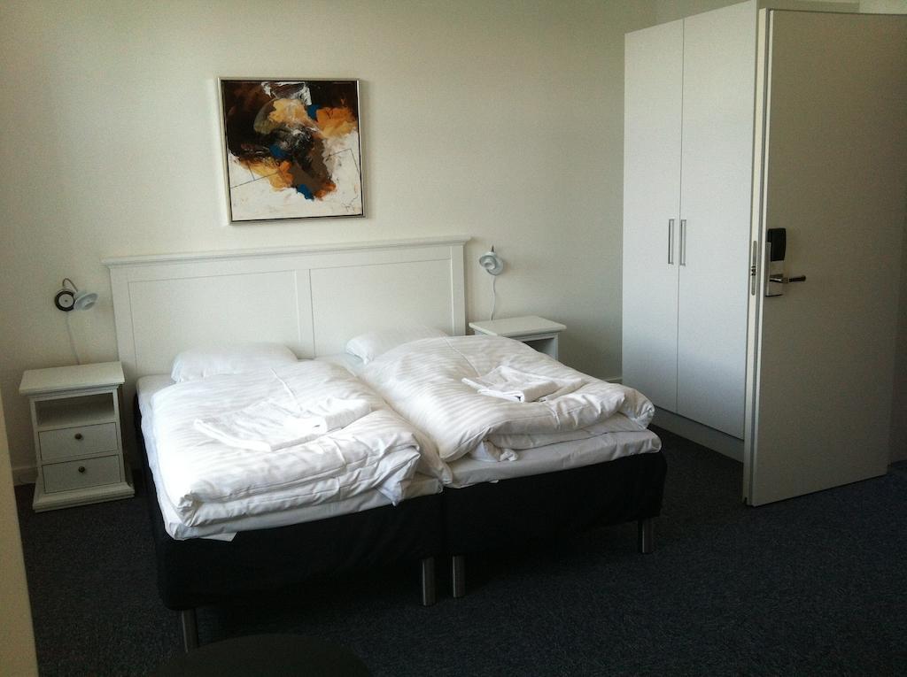Hotel Posthuzed Rønne Стая снимка